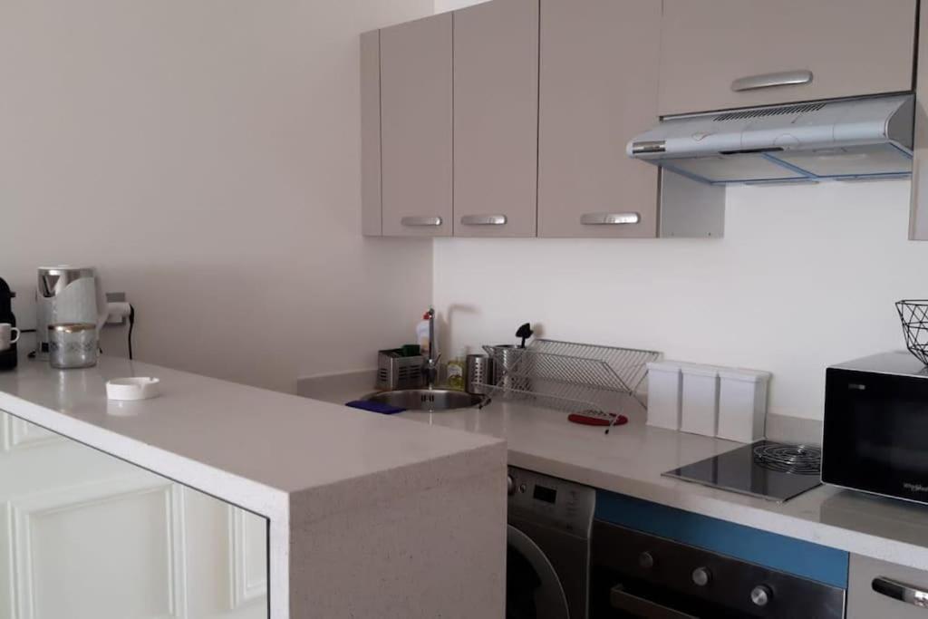 Chez Miguel Appartement Casablanca Avec Piscine المظهر الخارجي الصورة