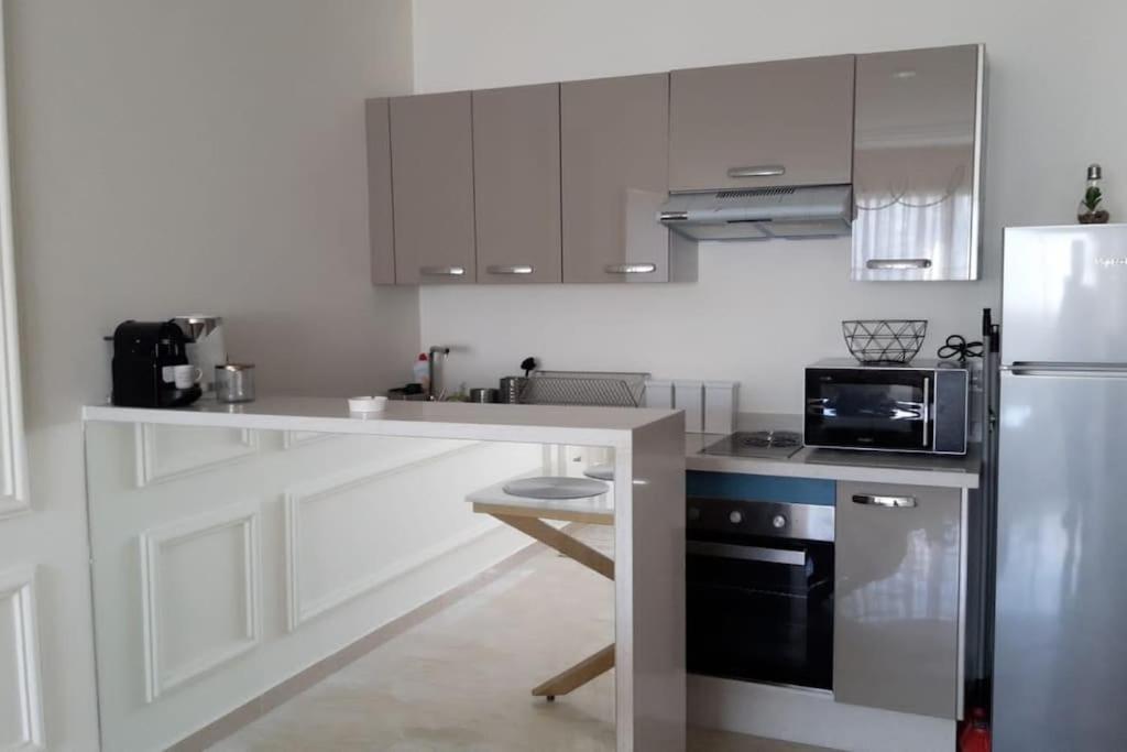 Chez Miguel Appartement Casablanca Avec Piscine المظهر الخارجي الصورة